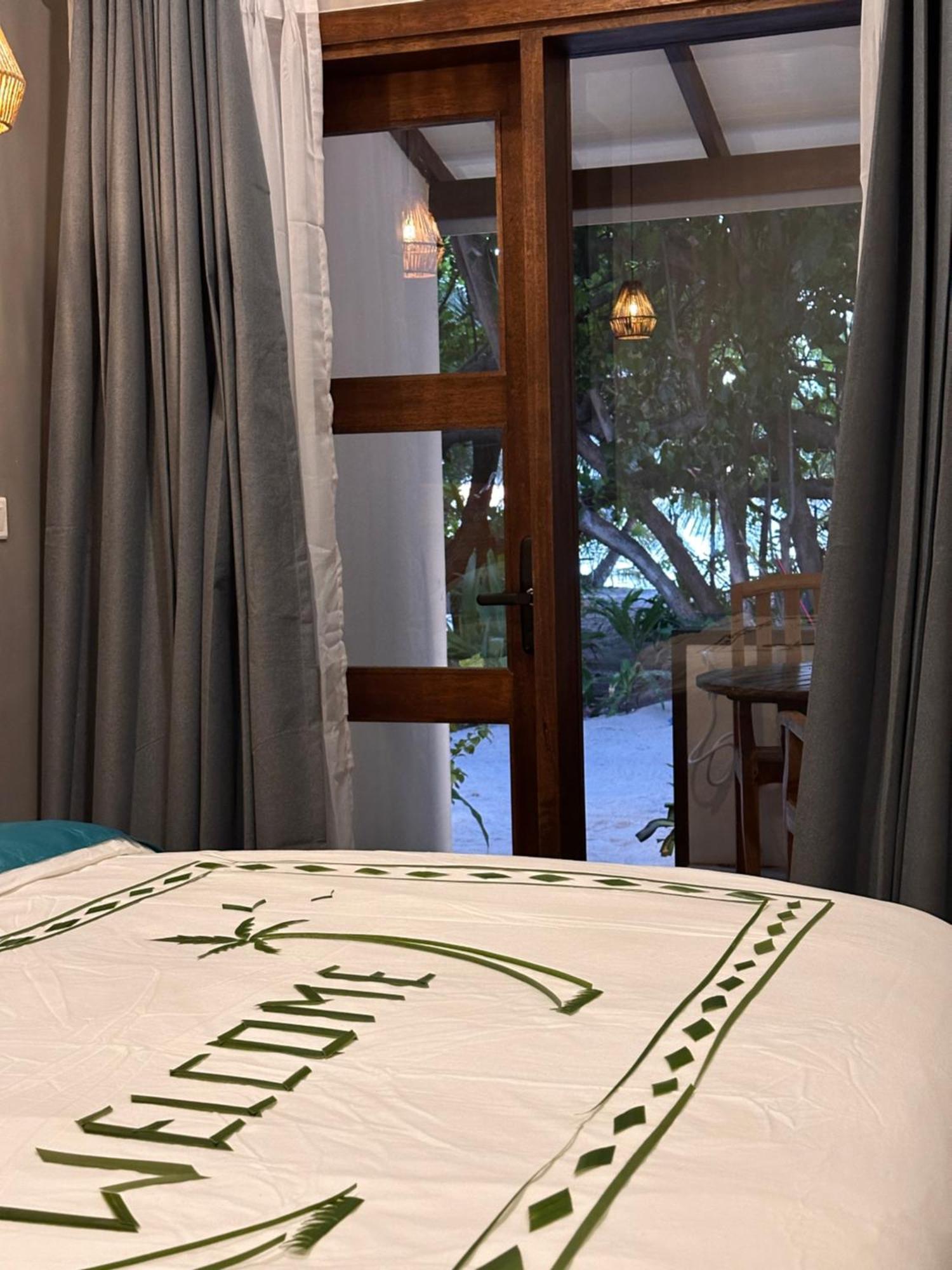 Dhigurah Beach Inn מראה חיצוני תמונה